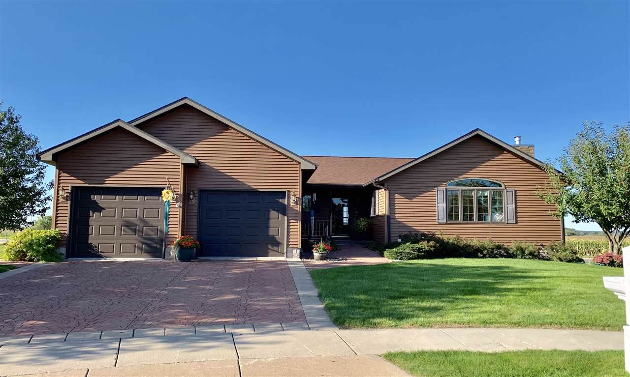 924 Stewart Ct - Photo 1