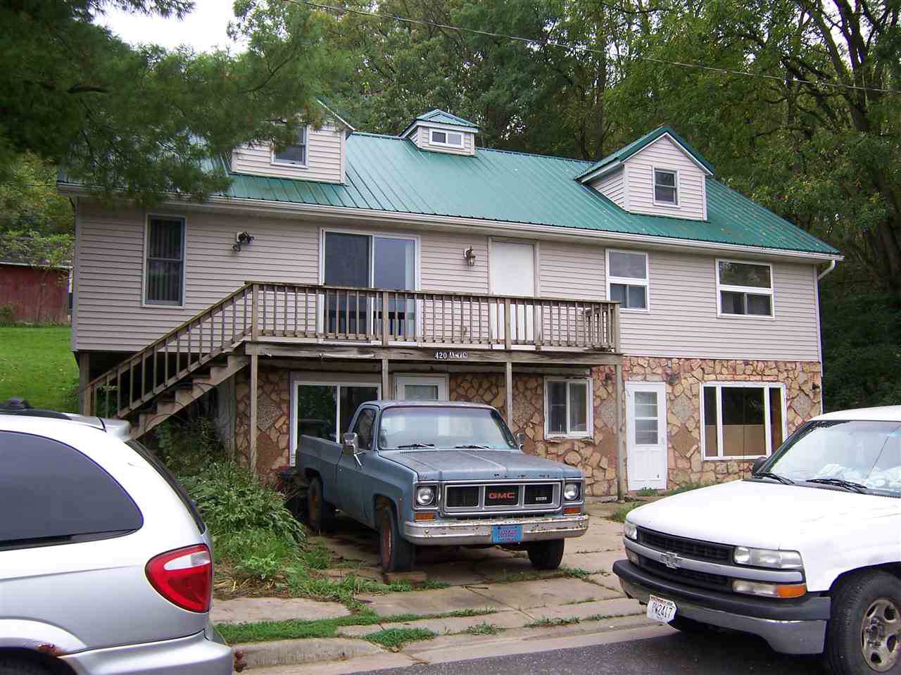 420 Alvin St - Photo 1