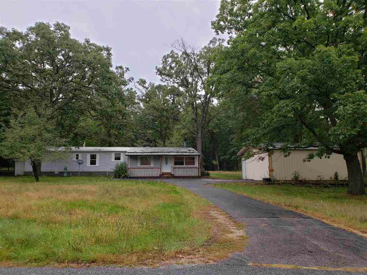 W5598 43rd St - Photo 1