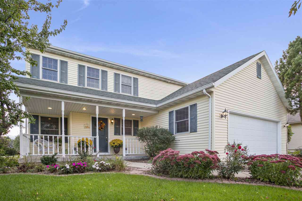 621 Ashton Dr - Photo 1