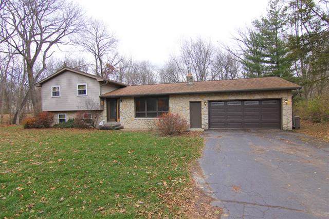 S9052A Woodford Ln - Photo 1