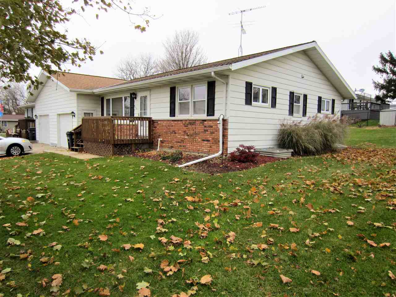 106 25th Ave - Photo 1