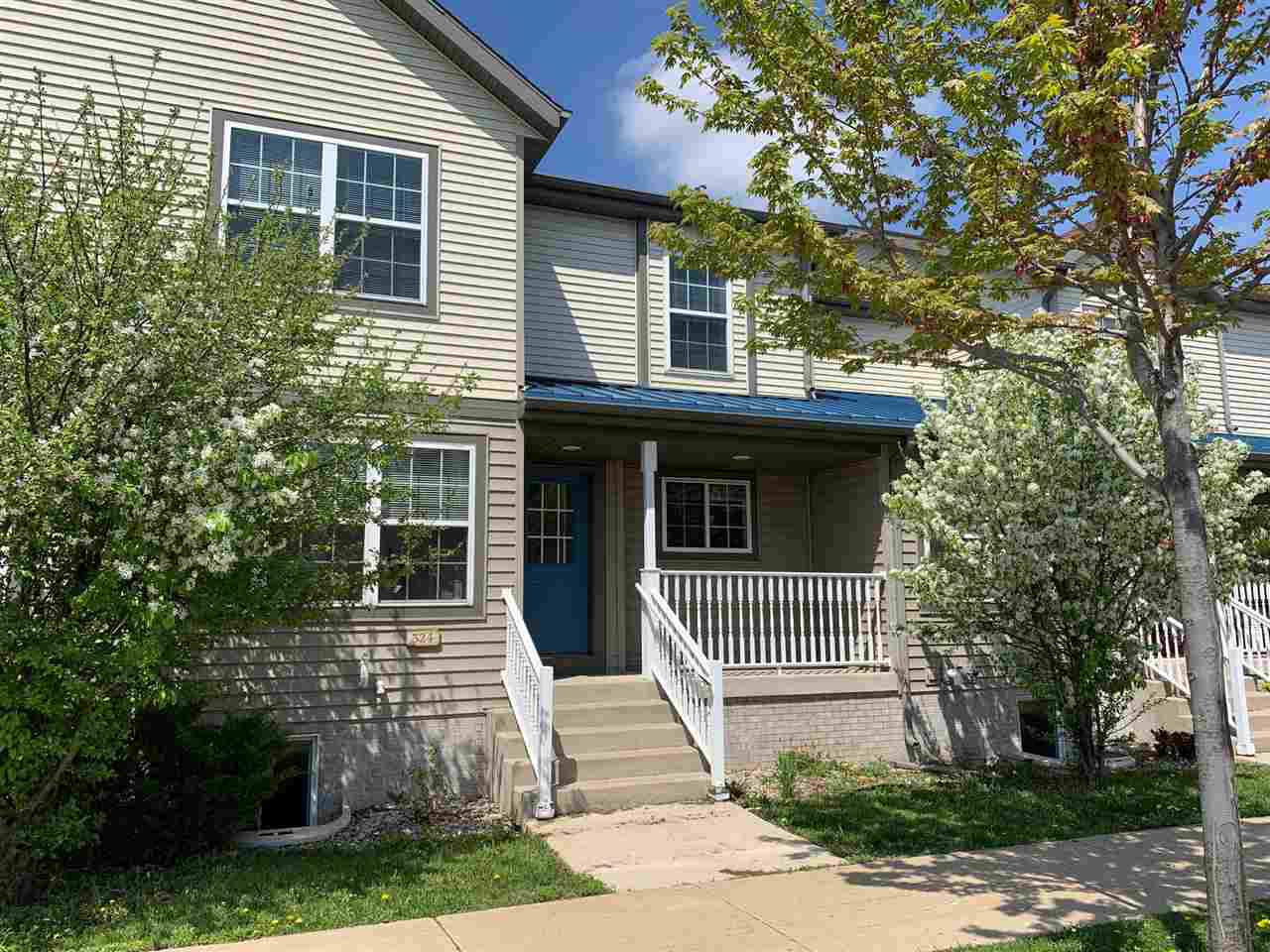 318 Pasque St - Photo 1