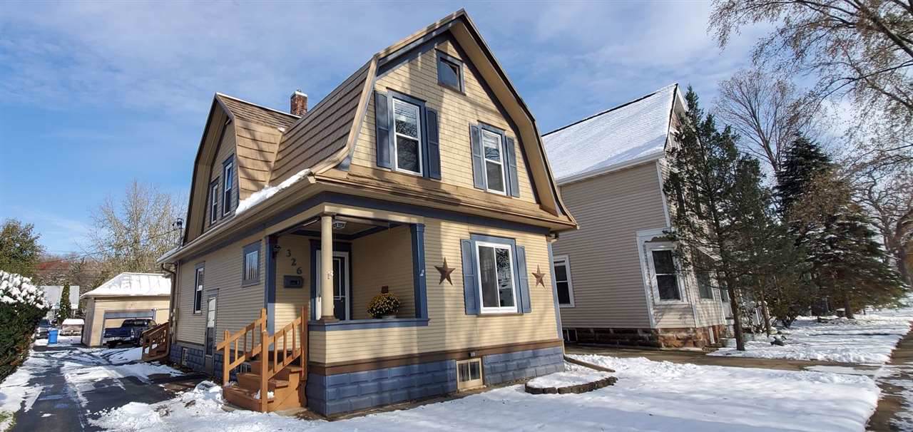 326 6th Ave - Photo 1
