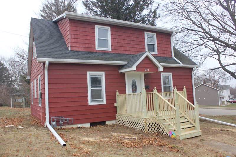 275 Dewey St - Photo 1