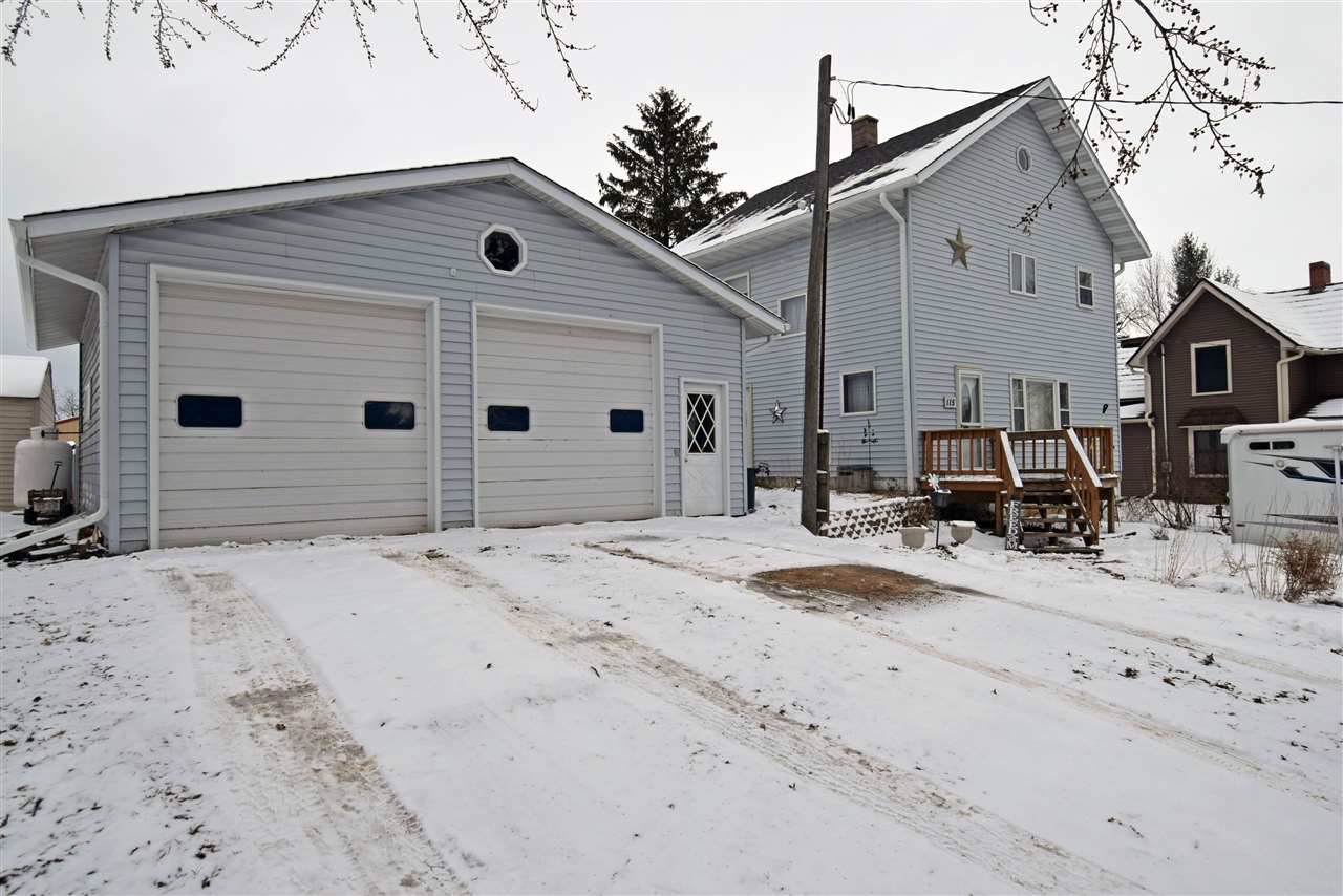 115 Maple Ave - Photo 1