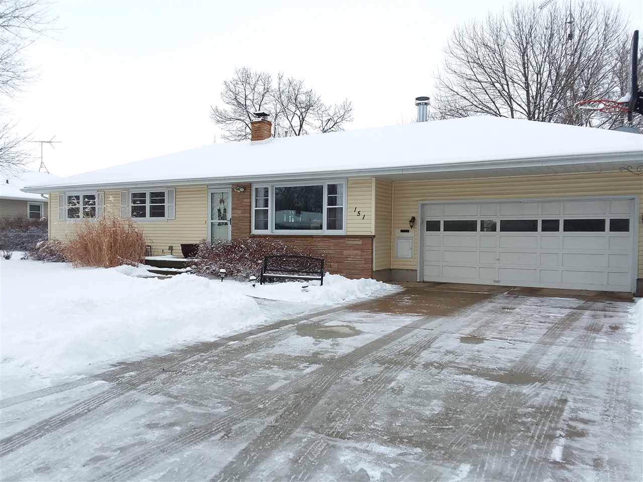 151 Kohler St - Photo 1