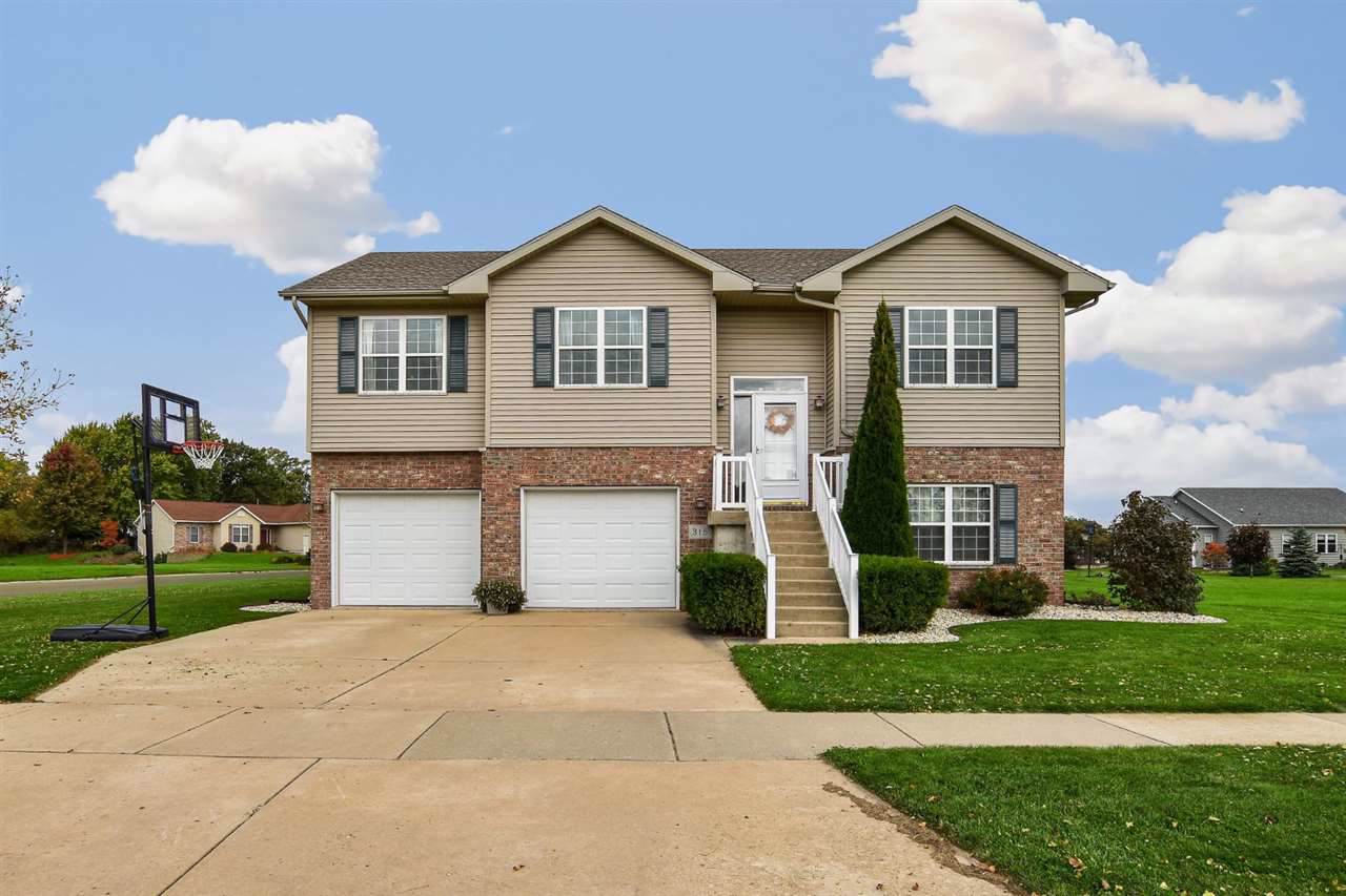315 Valley View Dr - Photo 1
