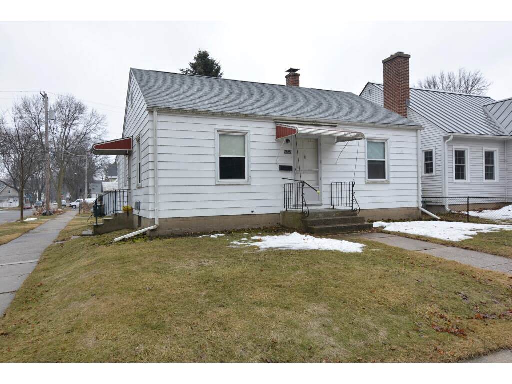 2545 Moland St - Photo 1