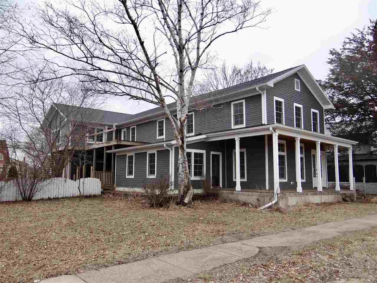 225 Wacouta Ave - Photo 1