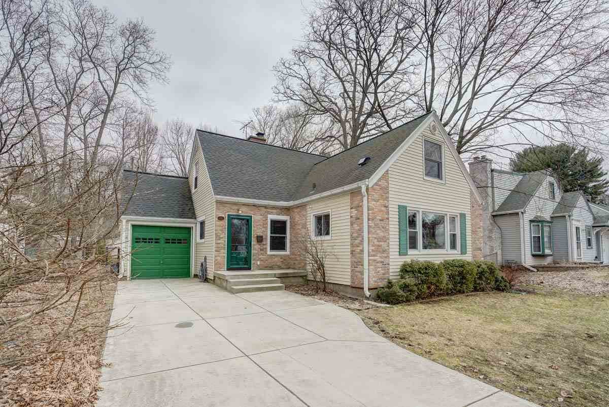 221 Sunset Ct - Photo 1 221 Sunset Ct - Photo 1