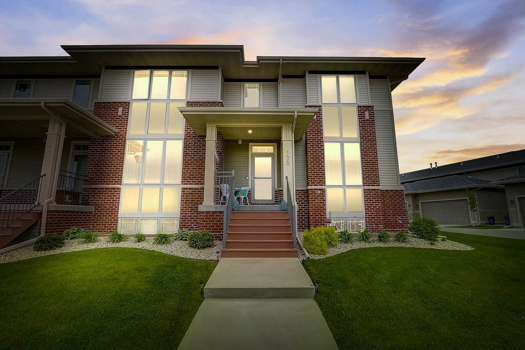 1420 Smithfield Dr - Photo 1