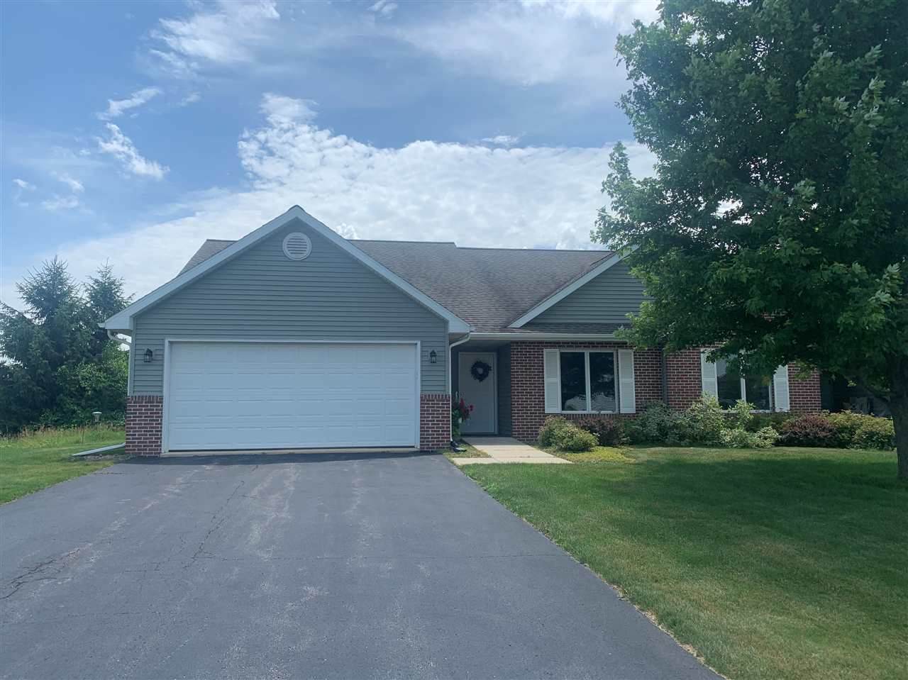 1610 Kyle Ln - Photo 1