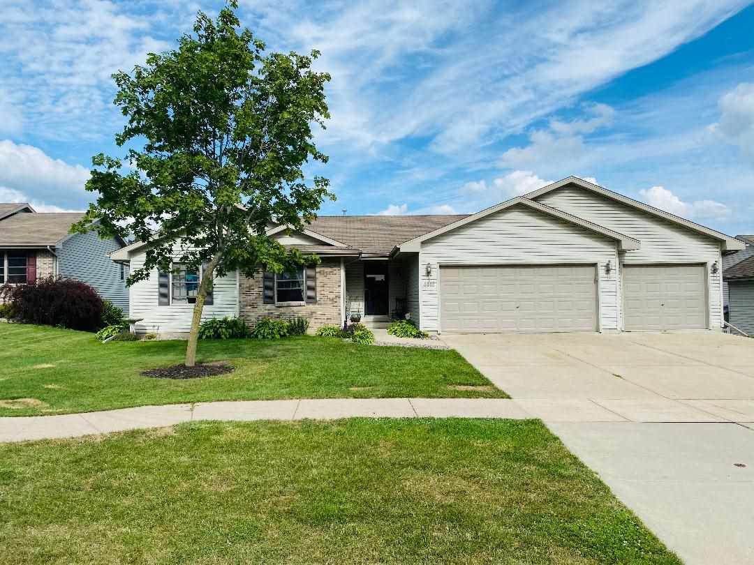 4442 White Oak Dr - Photo 1
