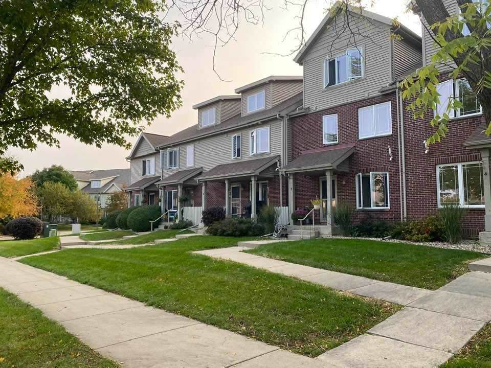 3902 Maple Grove Dr - Photo 1