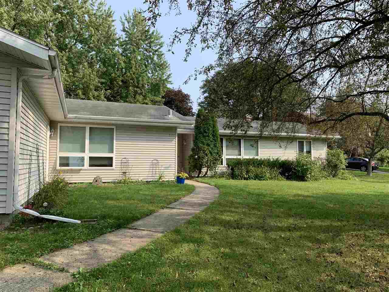 2109-2111 Adderbury Cir - Photo 1