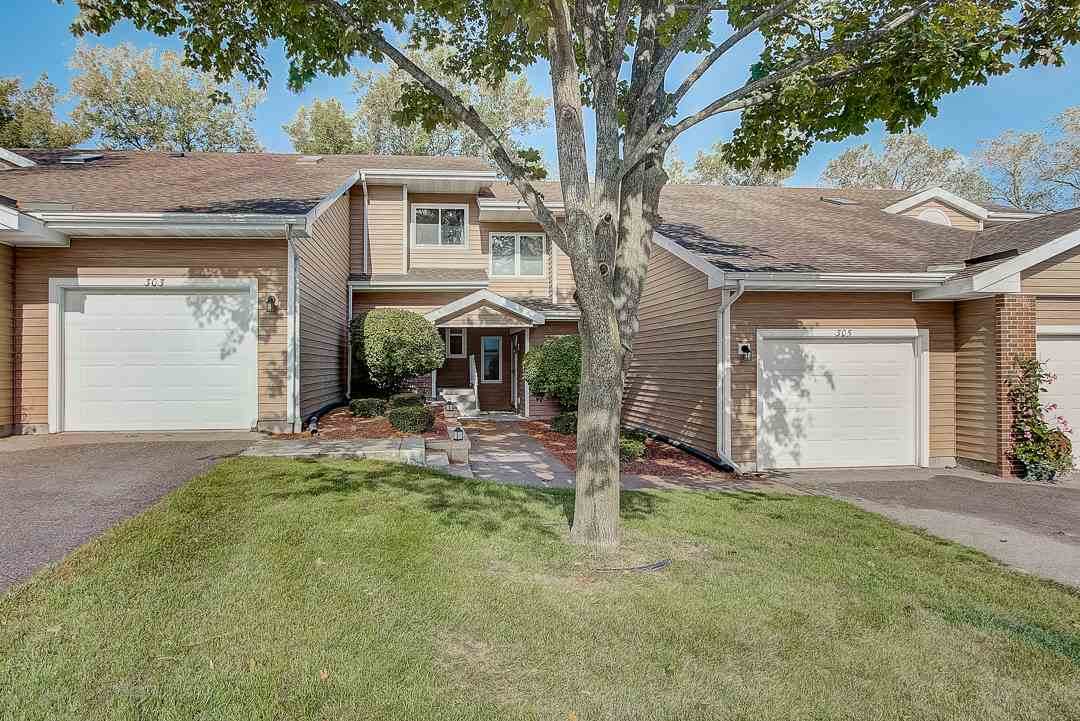 303 Castle Oaks Crossing - Photo 1