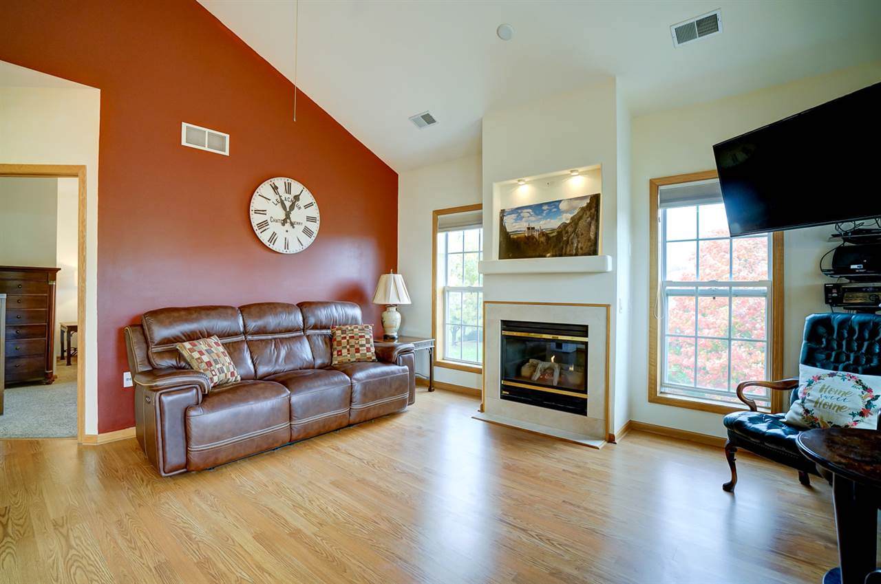 195 Shato Ln - Photo 1