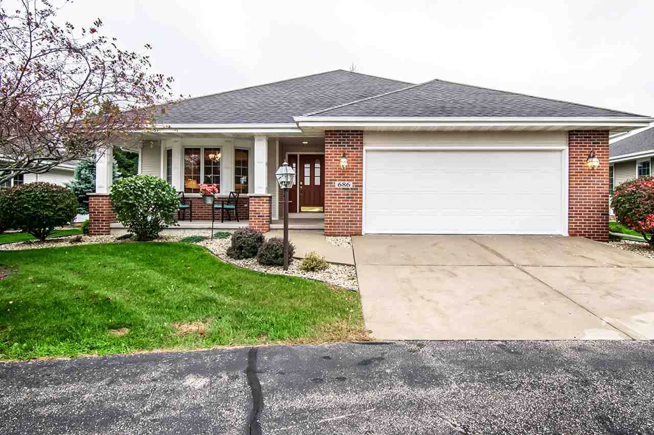 686 Heidi Way - Photo 1