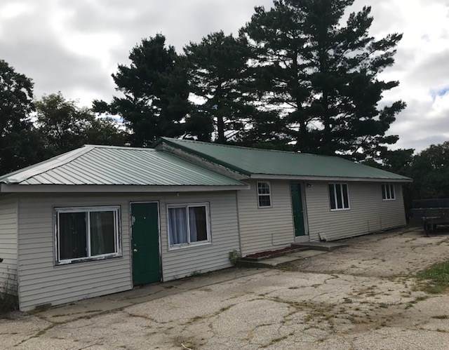 1321 Superior Ave - Photo 1