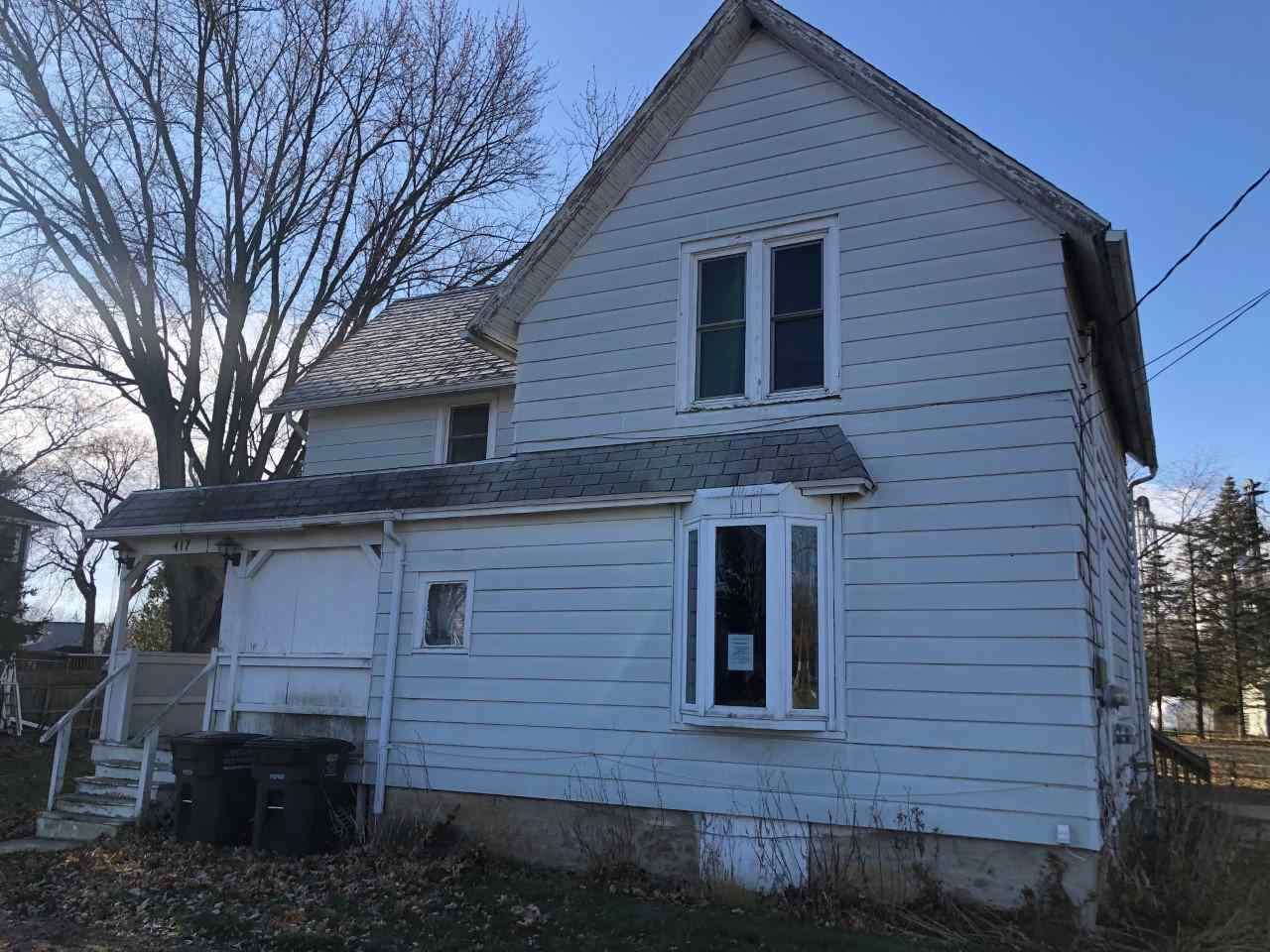 417 Beloit St - Photo 1