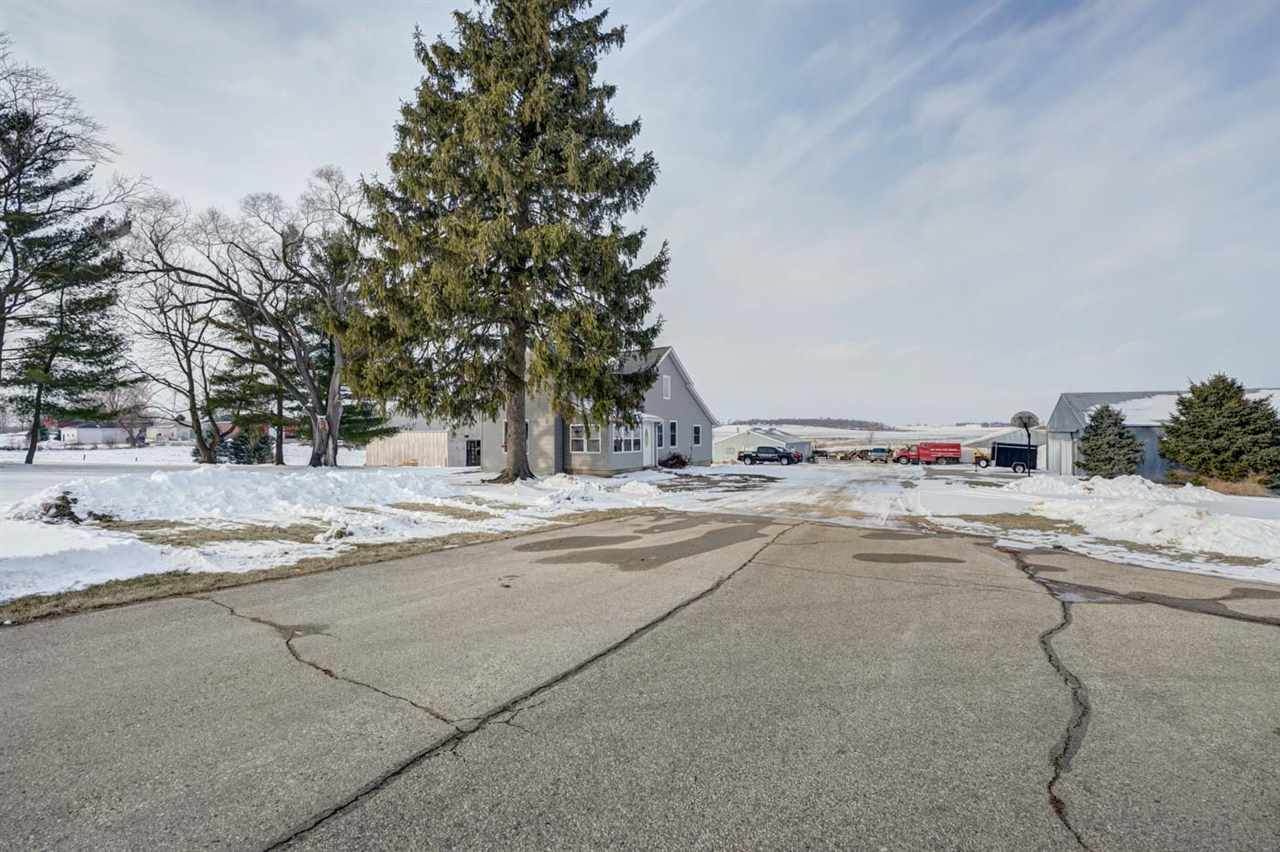 7641 Grinde Rd - Photo 1