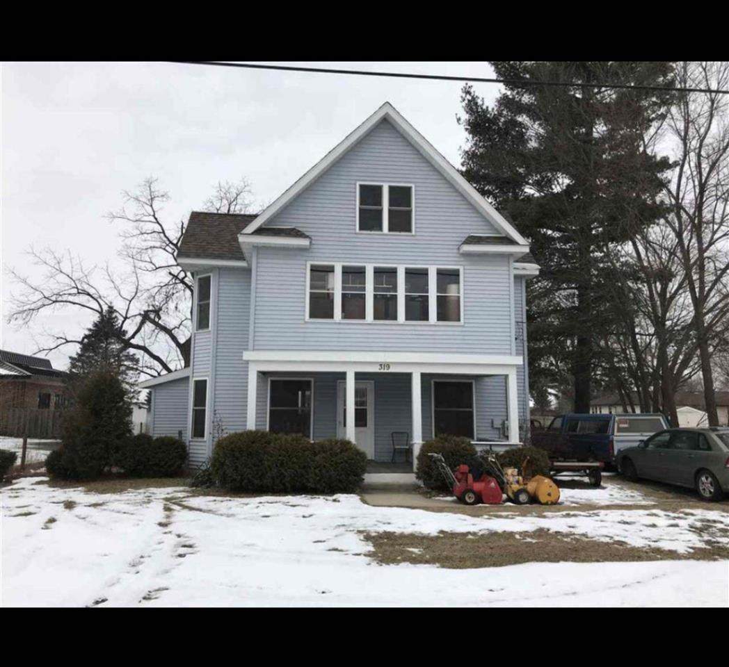 319 Willow St - Photo 1