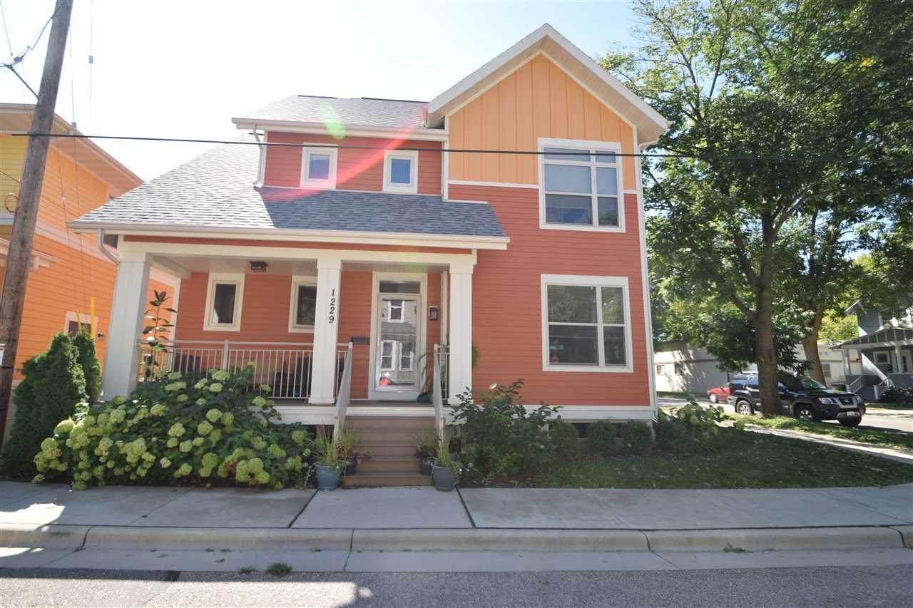 1229 St James Ct - Photo 1