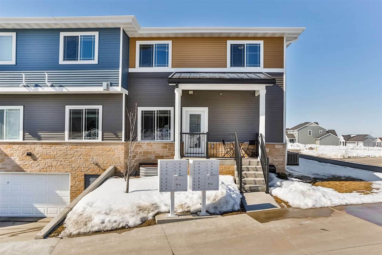 1325 Bunker Hill Dr - Photo 1