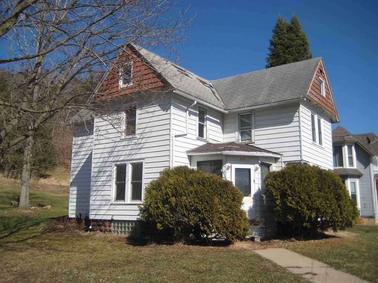 315 Chicago St - Photo 1