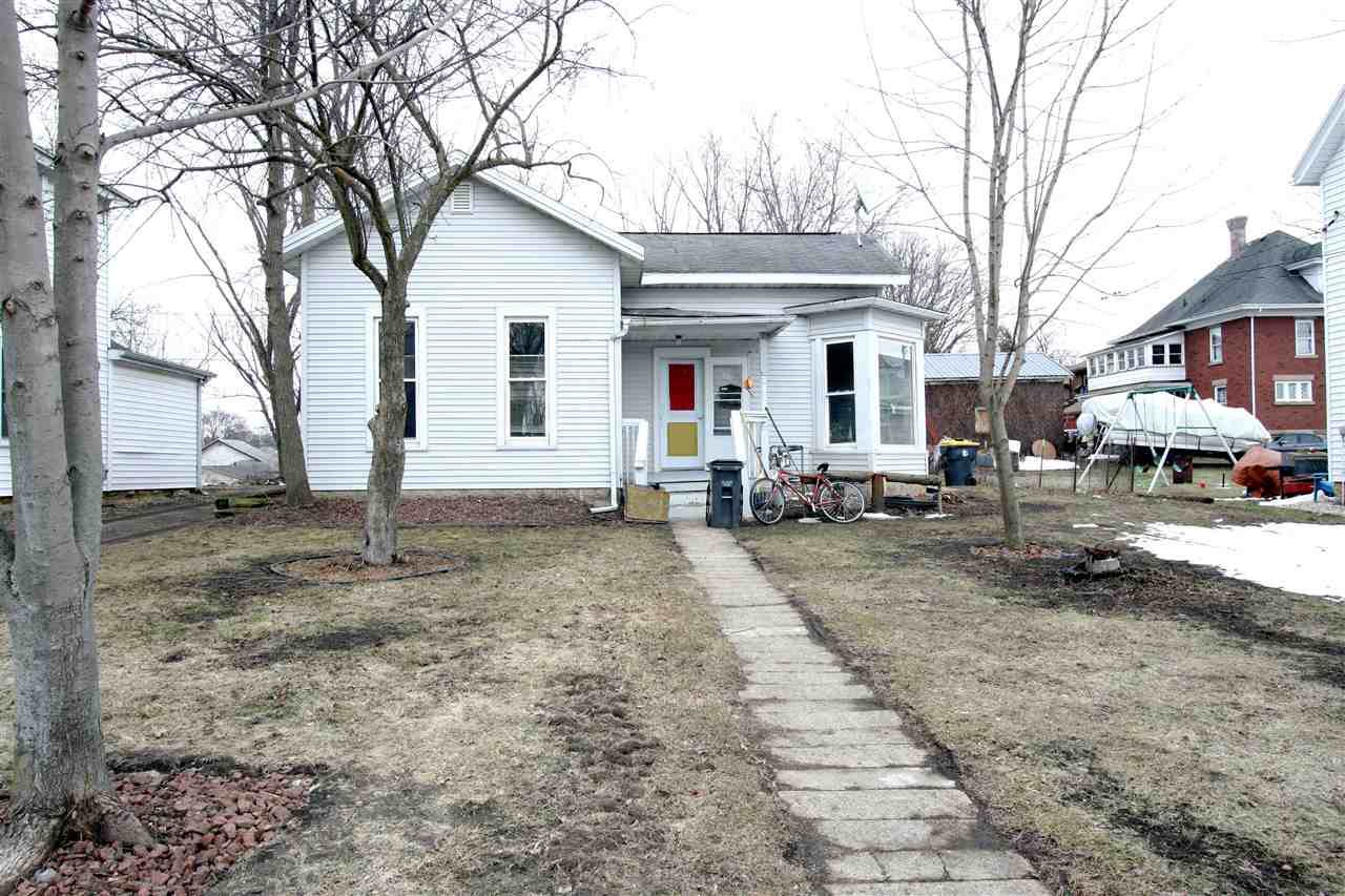 722 16th Ave - Photo 1