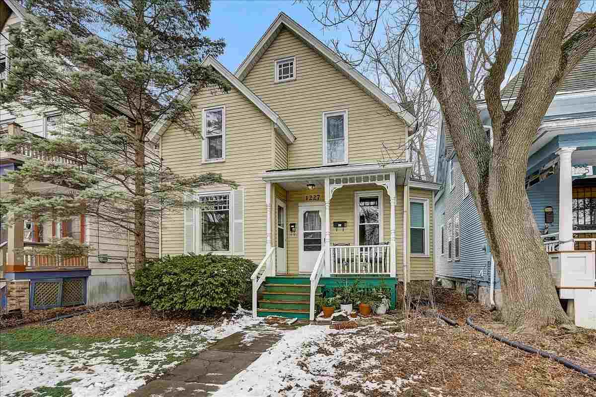 1227 Spaight St - Photo 1