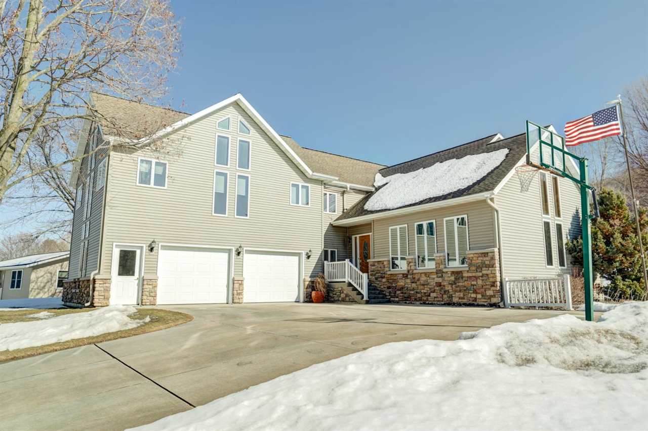 1735 Honey Creek Dr - Photo 1