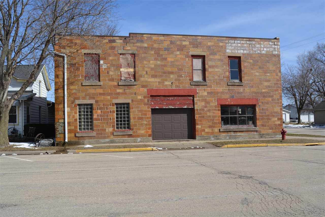 105 Monroe St - Photo 1