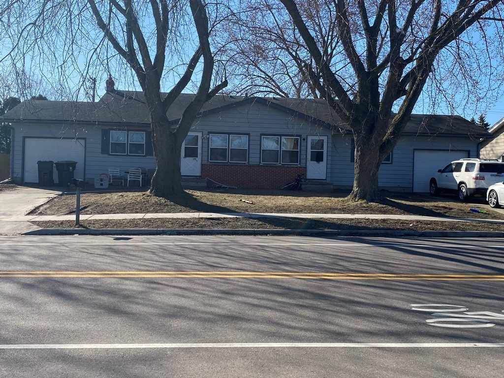 1301-1305 Buena Vista Dr - Photo 1