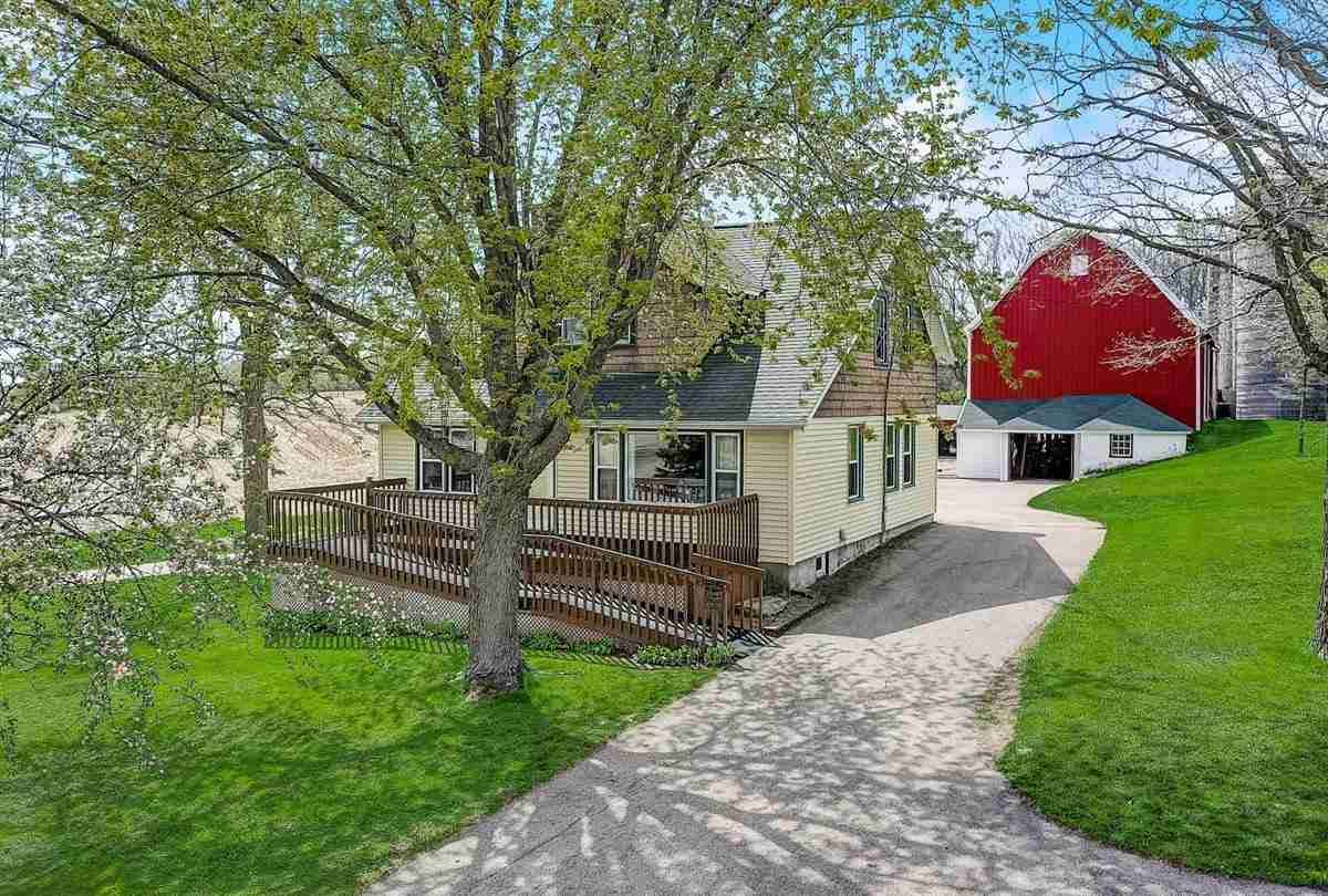 3068 County Road T - Photo 1