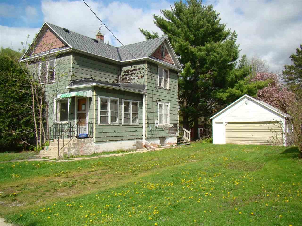 111 Wayland St - Photo 1