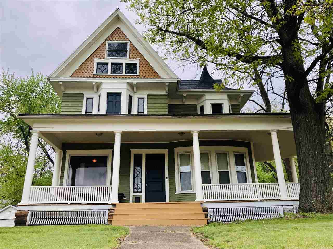 313 Main St - Photo 1