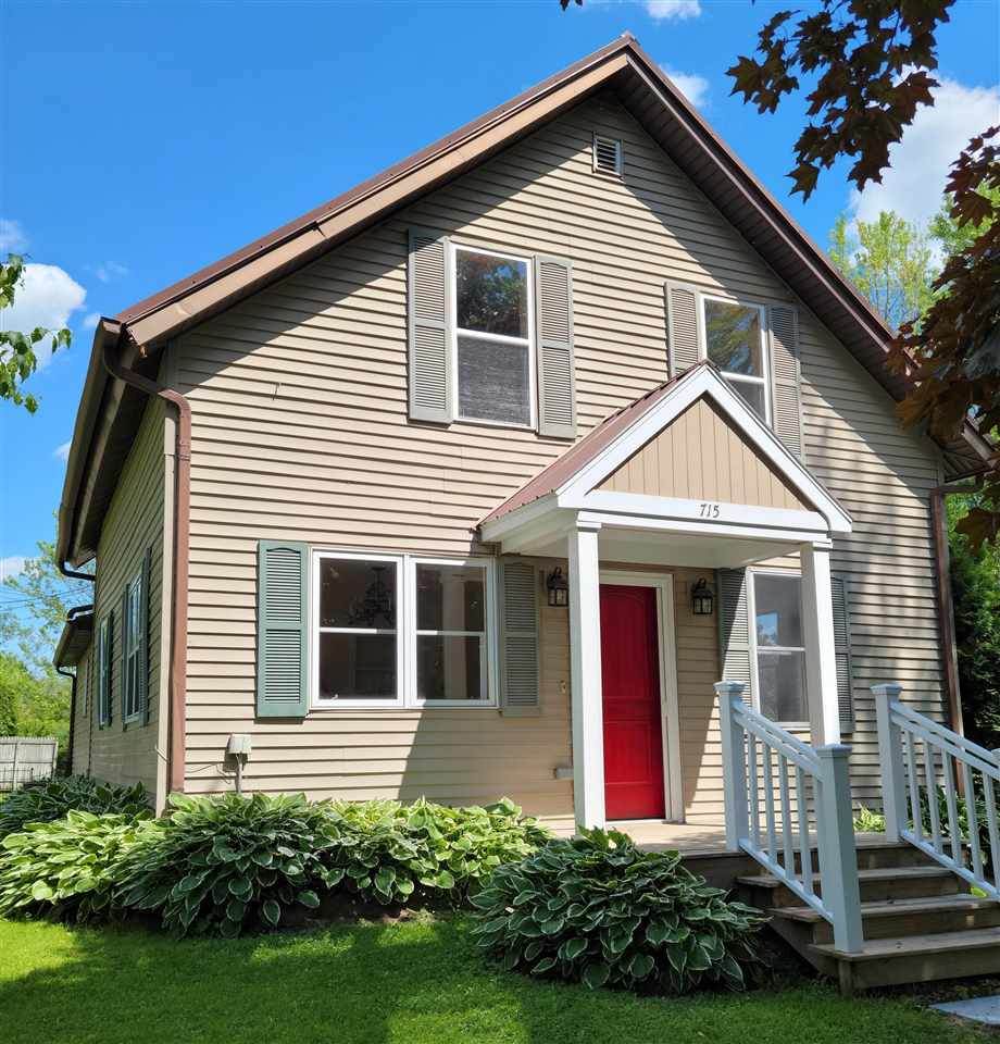 715 Garfield Ave - Photo 1