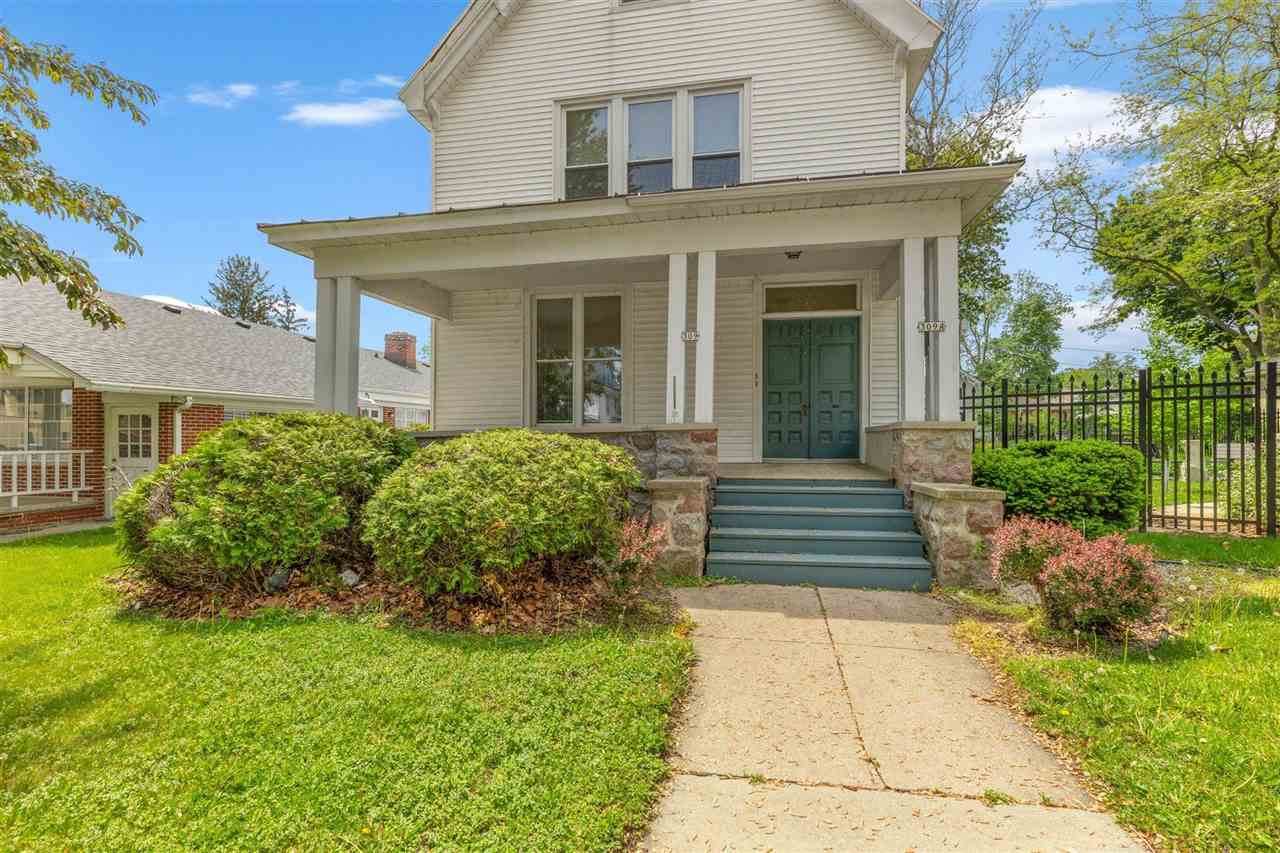 309 Main St - Photo 1