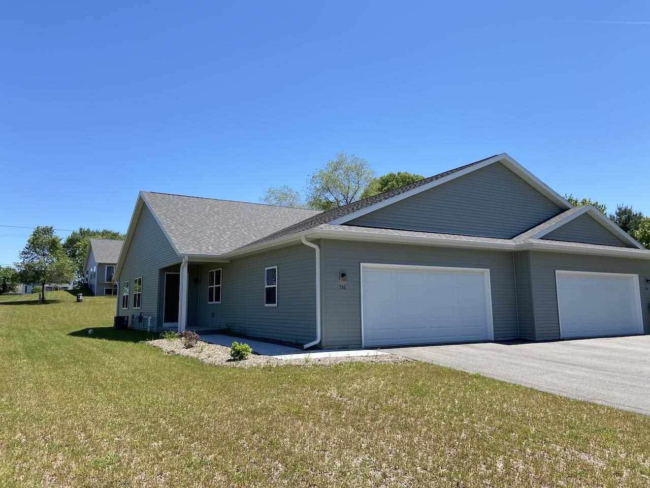536 River Dr - Photo 1