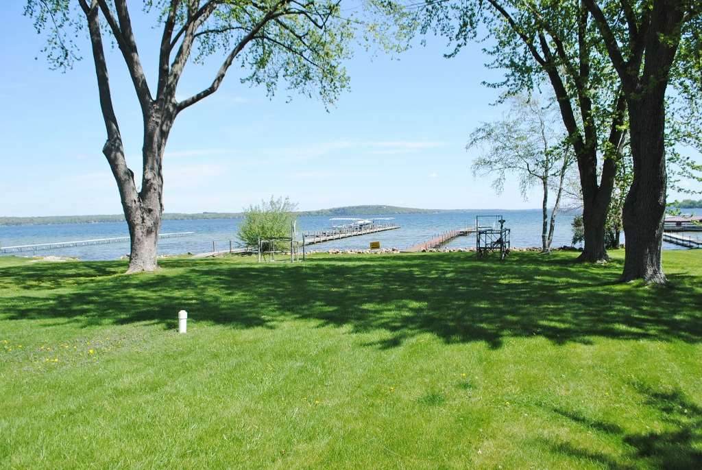 N4106 Lakeshore Dr - Photo 1