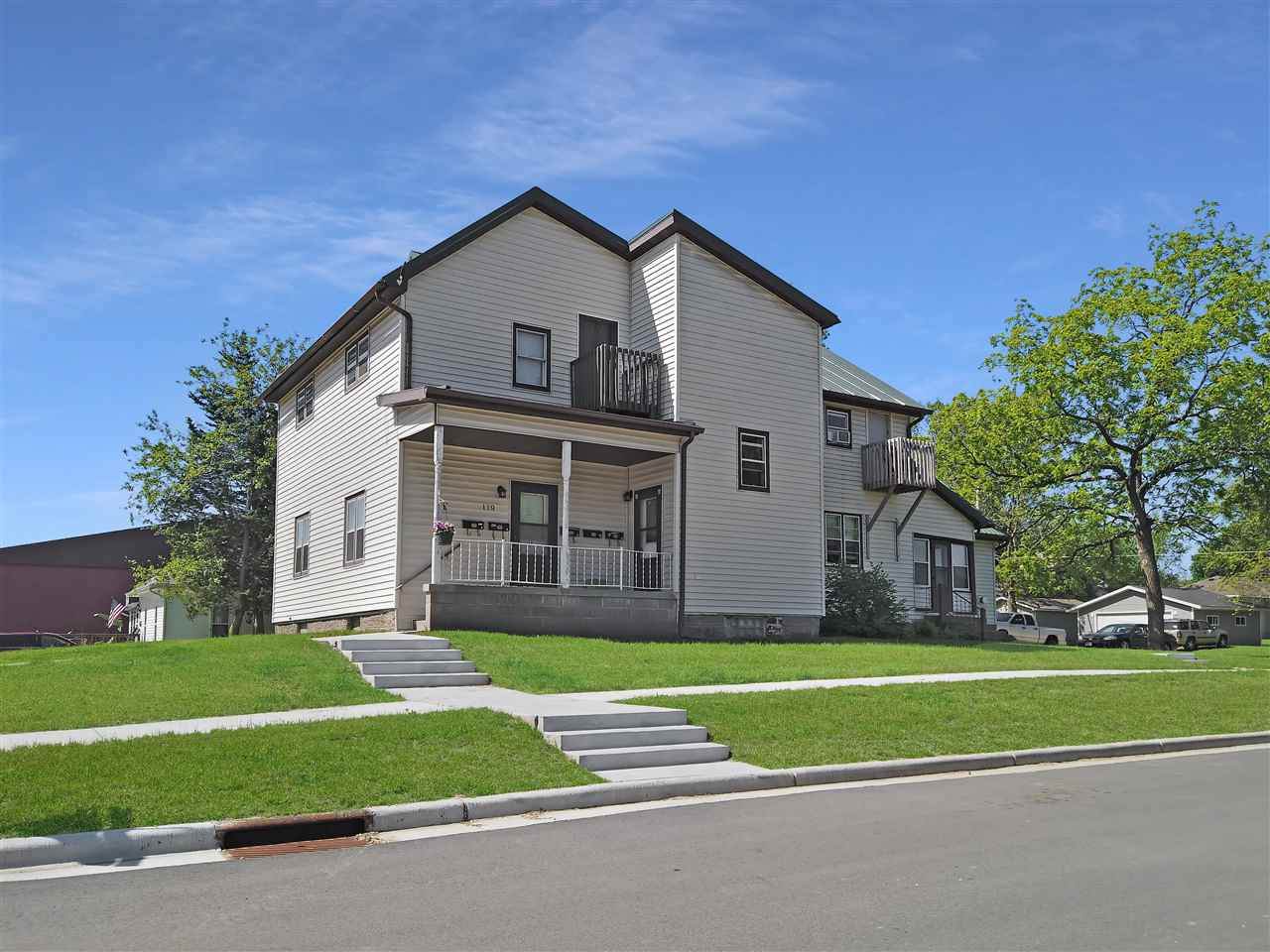 119 Logan St - Photo 1