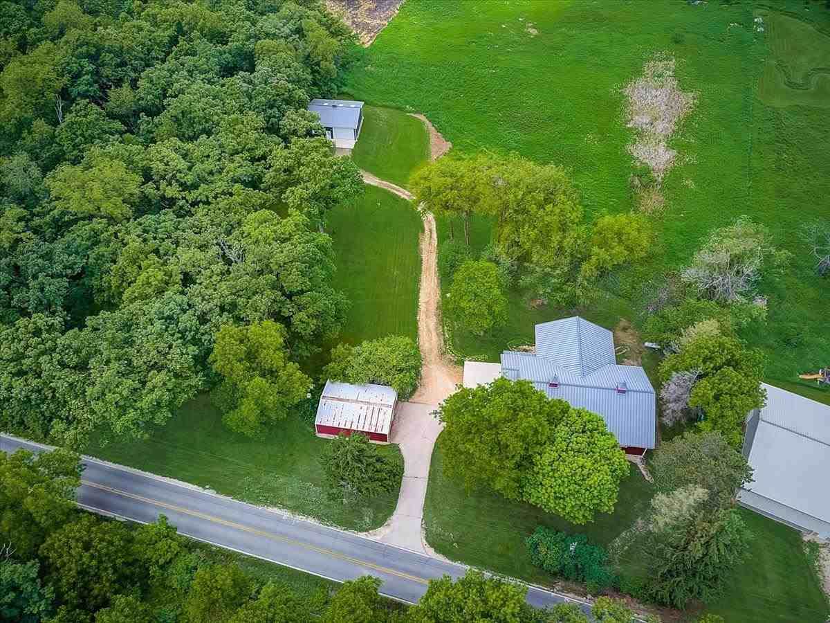 2875 Timber Ln - Photo 1