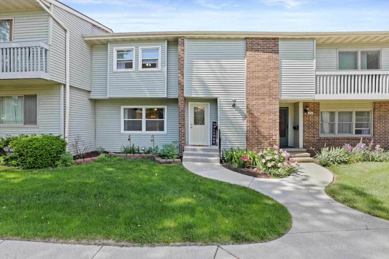 224 Grand Canyon Dr - Photo 1