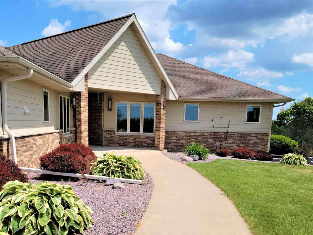S4662 Sherry Place - Photo 1