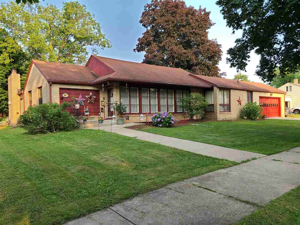708 26th Ave - Photo 1