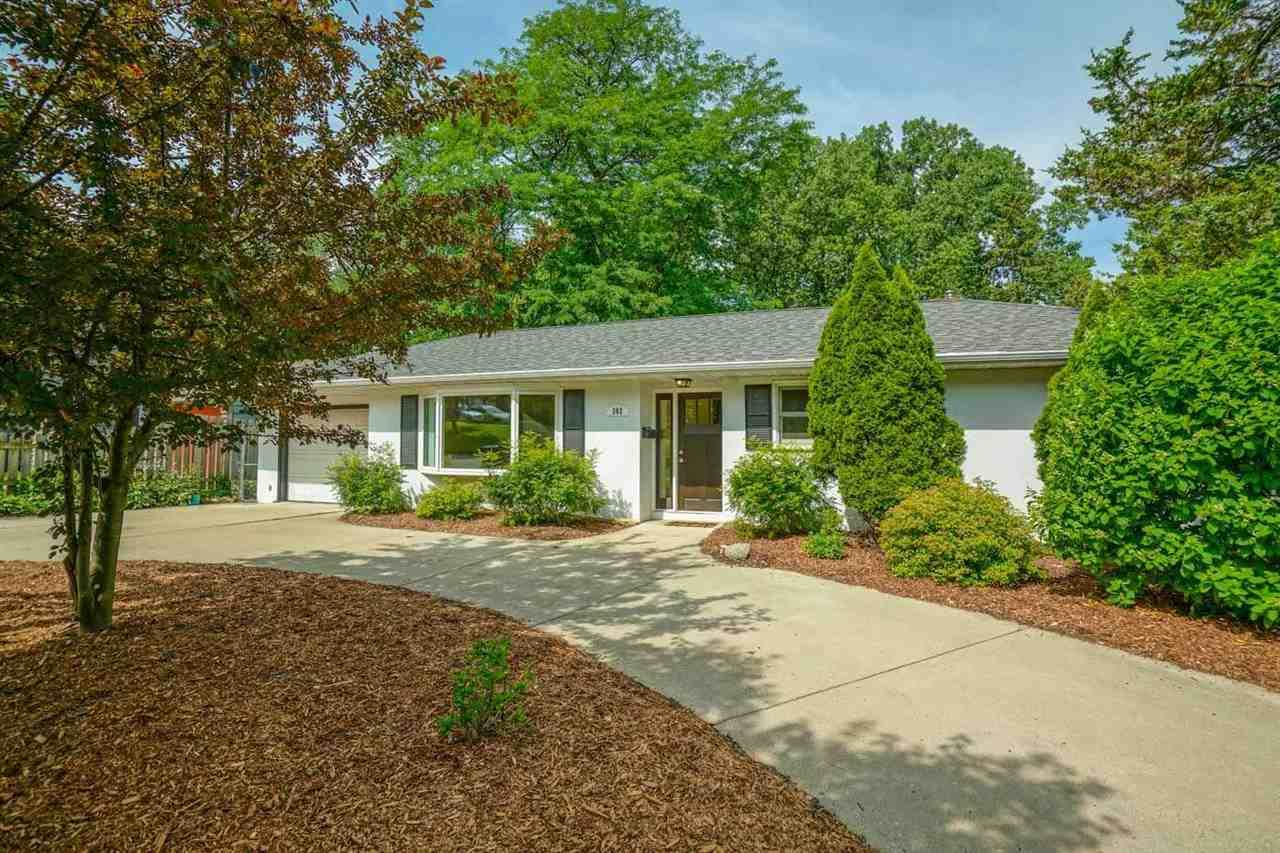 302 Midvale Blvd - Photo 1