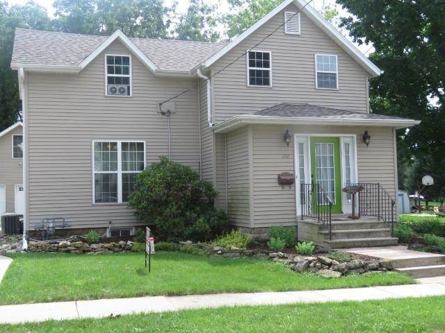 272 Williams St - Photo 1