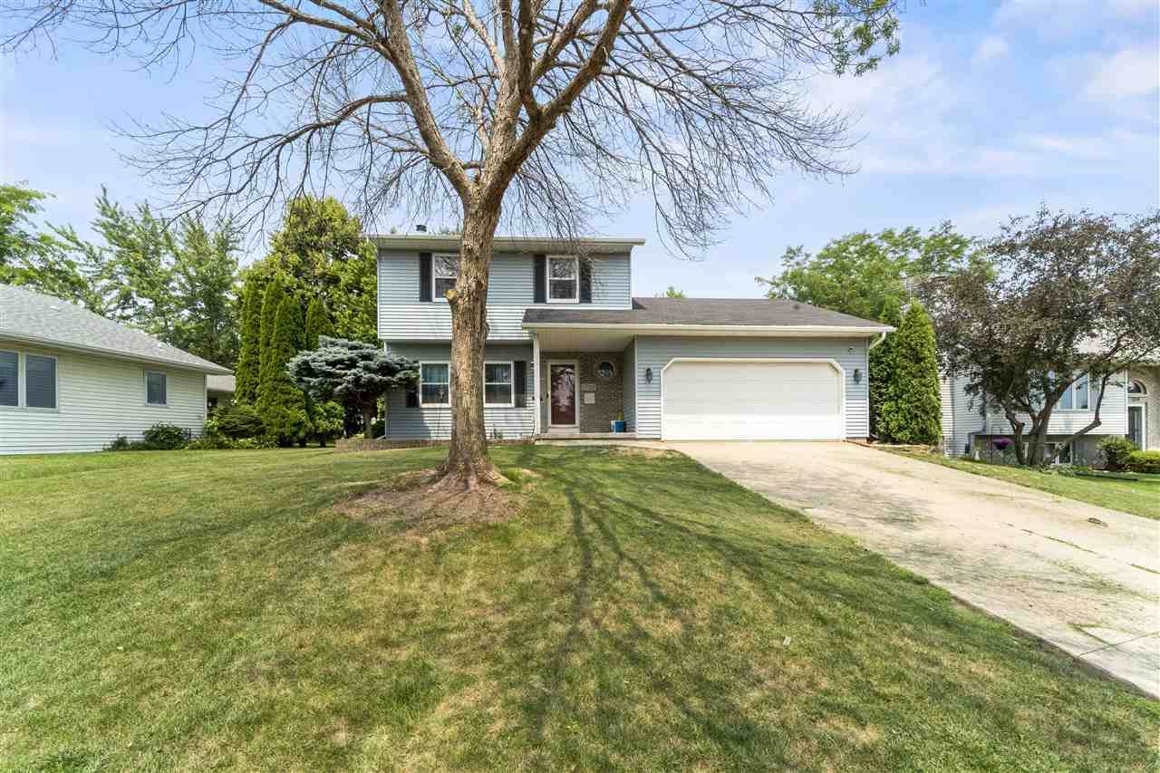 1720 Oconto Dr - Photo 1